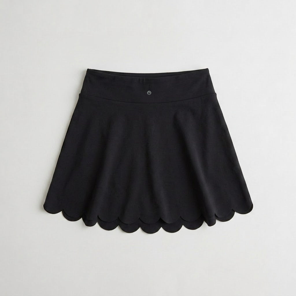 Wavy sports skirt
